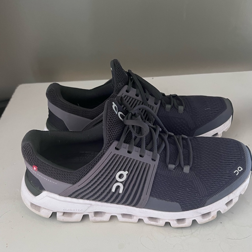 On Running Women's Black and Gray Athletic Shoes